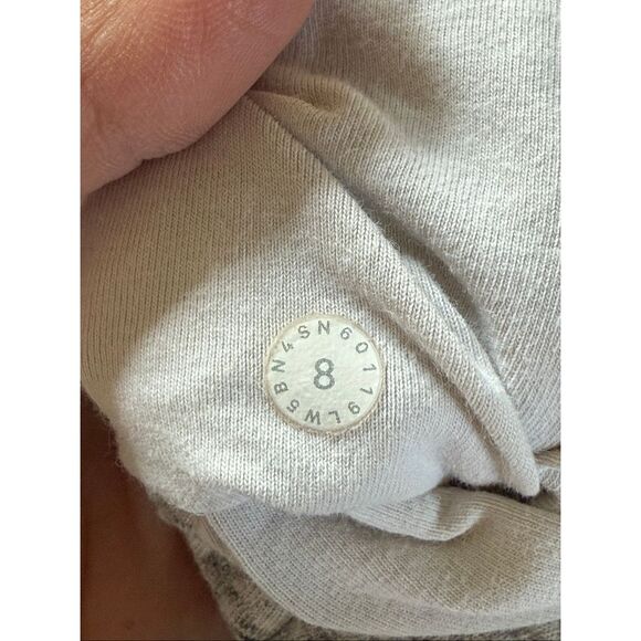 Women’s Lululemon Heather Gray Waffle Joggers Size 8 - Picture 3 of 11